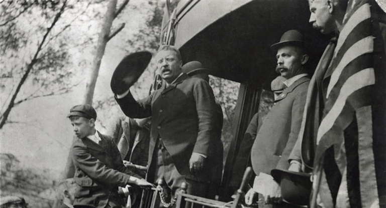 Theodore Roosevelt campaigns in New York, 1900